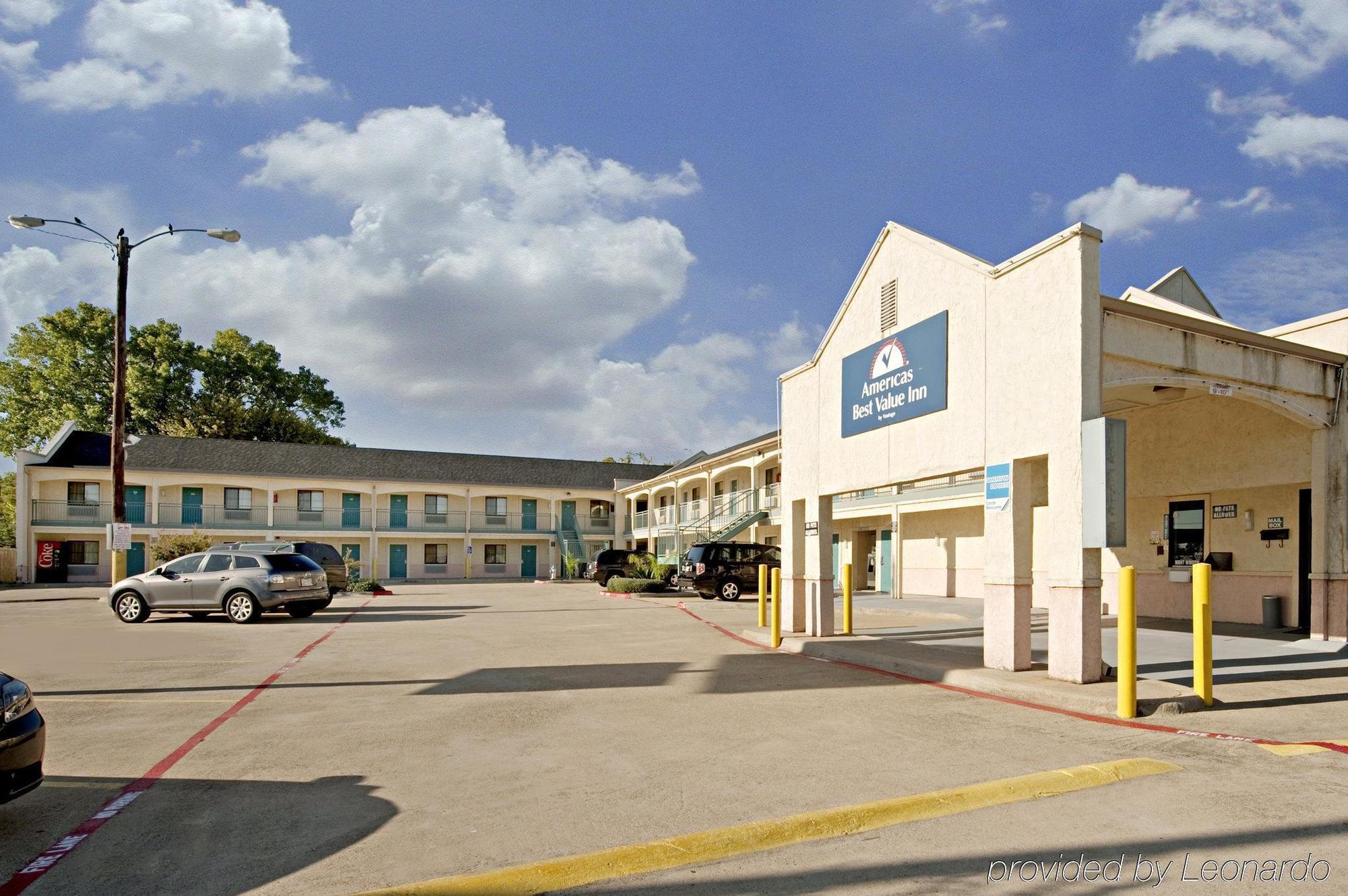 Americas Best Value Inn Mckinney Exterior photo